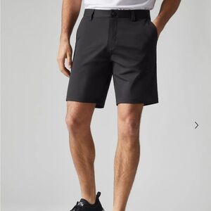 RHONE Commuter 9” shorts NWT 33